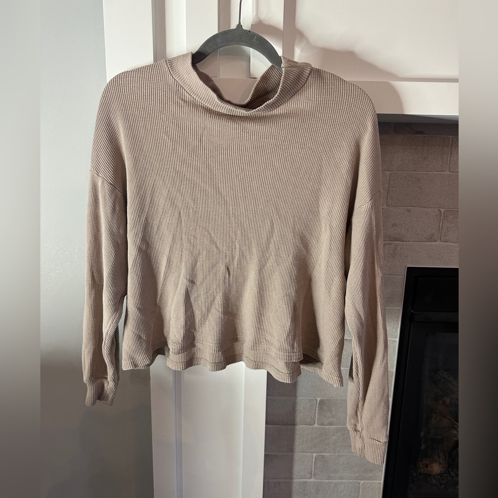 Smash + Tess waffle sweater| size small
